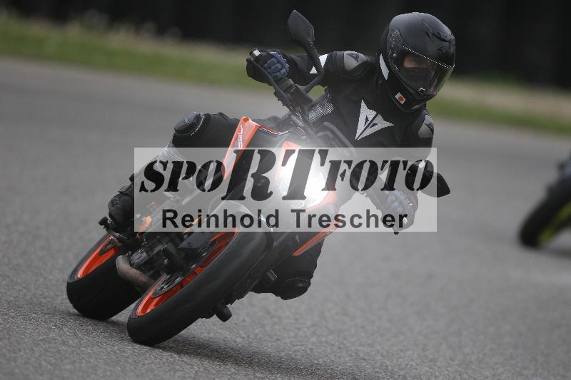 /Archiv-2025/10 23.04.2025 Cornu Master School ADR/gruen-vert/1